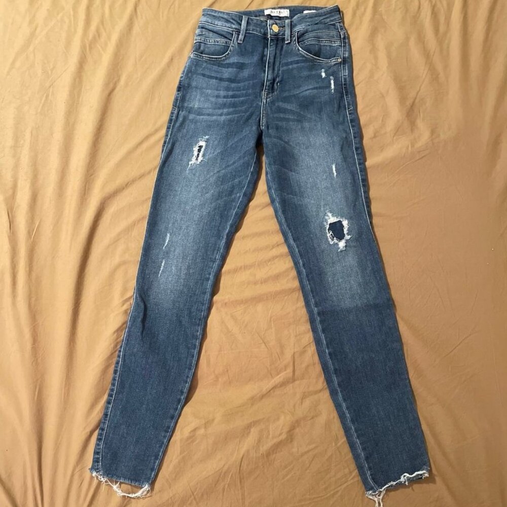 GUESS skinny jeans